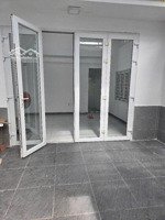 nhà bán đường nguyễn hữu tiến, xe hơi tới cổng, 75m2, có 2 sân trước sau rộng rãi, giá nhỉnh 7 tỷ