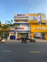 hạ giá bán gấp nhà mặt tiền nguyễn văn cừ, quận 1 - dt 6x20m - 4tầng - hđt 180tr/th - giá 47 tỷ