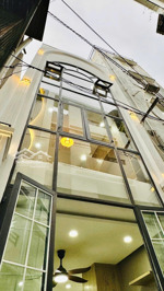 căn nhà cực hiếm tại đường huỳnh văn bánh, phường 13, phú nhuận, nhỉnh 4 tỷ vào ở ngay đón tết