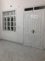 cho thuê nhà trần đại nghĩa - trại cá. 3 tầng. 3 ngủ - 3 wc. điều hoà nóng lạnh (11tr/thg)