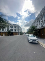 chủ cần bán gấp căn nhà phố ở khu dân cư ngay măt tiền nguyễn thị khắp, gần chân chung cư phú đông