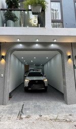 gara ô tô, tránh đỗ trước nhà, 1 căn duy nhất phân lô phố lạc trung.