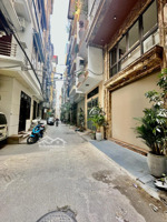 hot hot hot cầu giấy- phân lô- gara oto- nhà mới 7 tầng- thang máy