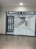 cho thuê nhà đường lê văn lương. phước kiển. giá: 12tr/ tháng