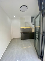 nhà 3 tầng 2pn - 3wc hẻm 4,0 âu cơ giá 2,45 tỷ tl. vũ lộc phát 