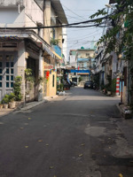 ngon chỉ 5,9 tỷ nhà 2 tầng dt 4x16 lý tuệ kế bên aeon tân phú hẻm 4m thông sát mặt tiền