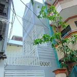 trung tâm quận 3 hxh trần quang diệu nhà đẹp cao cấp tặng full nội thất.