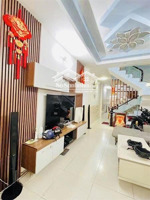 bán nhà cạnh chợ bệnh viện ubnd linh xuân, 72m2 ngang 4m kết cấu trệt lầu, hoàn công chỉ 4.85 tỷ tl