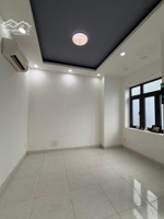 nhà hiếm 2tầng 70m đường nguyễn thái sơn phường 5 quận gò vấp, dt (4,3*17) giá 8,3tỷ