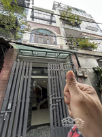 sang tên công chứng ngay nhà nguyễn văn đậu,p5,pnhuan.giá:5tỷ180/3.6m x 14m.sổ hồng riêng