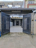 nhà lầu hoàn công sân xe hơi gần nhà thờ dĩ an giá 5 tỷ 550 triệu