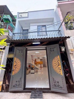 bán gấp nhà đường thích quảng đức p.4 q.phú nhuận giá chỉ 2 tỷ 190tr/58m2. hẻm 3m