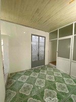 phòng trọ , 18m2 , đường huỳnh tấn phát , quận 7