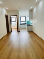 tôi chính chủ căn 2pn hướng đông nam, sổ sẵn, cần thì hỗ trợ vay, thiện chí tôi bớt để bán nhanh