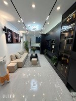 bán nhà 5tầng xây mới tinh ngõ quỳnh-trung tâm hai bà-đủ gpxd-ngõ trước nhà rộng 2,5m-ở luôn