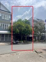 Nền mặt tiền khu Chợ chùa. Phú Tân. Bến Tre. Đối diện mặt chợ..