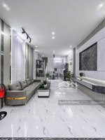 bán nhà vũ ngọc phan, 3 phút ra hồ hoàng cầu, gần trường, ngõ thoáng, ô tô đỗ gần, dt 4om2 * 5t