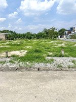 chính chủ cần bán lô đất thổ cư 118m2 sát bên khu công nghiệp tây bắc, cách trung tâm thị trấn 2km