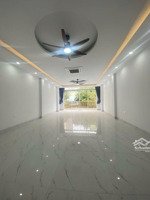 hoa hậu mặt phố mậu lương
7 tầng thang máy vỉa hè ô tô tránh kinh doanh đỉnh