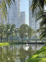 cần bán siêu phẩm 2pn góc origami
view bể bơi - hồ cá koi - vườn nhật tại hồ chí minh