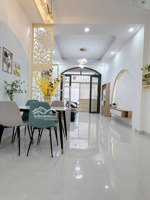 nhà mới đẹp - duy tân - trệt lầu lửng - 3,6x11m - 3pn 2wc - full nội thất - 18 triệu tl- 