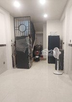 nhà 4 tầng mới chăm phần chăm trung tâm quận 5 sát vách quận 1 chỉ hơn 6 tỏi tl.