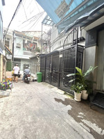 bán nhà ngang lớn 8m, đ. đoàn văn bơ- 134m2- đi tôn đản, hoàng diệu, nguyễn tất thành qua q1 4p.