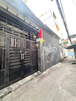 bán nhà đ.tôn thất thuyết, ngang 4.3m, thông ra khánh hội, bến vân đồn doanh thu 30 tr mỗi tháng .