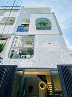 cô tú về quê ở cần bán nhà nhiêu tâm-p5-q5, gần chợ hoà bình. giá 3tỷ9/80m2 đang cho thuê 25trieu