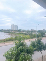 cần bán liền kề 4 tầng x 80 m2 view hồ điều hòa 9,2 ha công viên gia lâm-trâu quỳ gia lâm hà nội