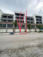 cho thuê shophouse 5 tầng lâu dài