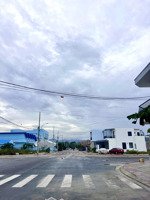 bán lô đất mặt tiền đường rộng 20m tđc ngọc hiệp, sổ hồng, thích hợp xây ở hoặc đầu tư.