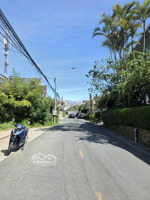 bán đất 2 mặt tiền đà lạt. 60m2 . 3 tỷ 600 triệu. uyên 