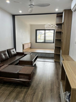 cho thuê nhà ngõ phố trần cung dt 55m x 6 tầng, thang máy, ô tô đỗ cửa