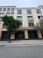 tìm đâu ra căn lk cọ xanh 65m2, mặt tiền 5m, có sổ, gần công viên sông, gần trường vinshool