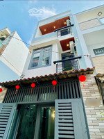 người quen cần bán nhà dt 67m2 ở nơ trang long, p11, bình thạnh. sẵn hợp đồng thuê