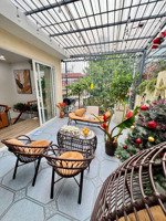 tập thể nam đồng, lô góc, 180 m2 (36 m2 sổ đỏ), 4 ngủ, 6. x tỷ