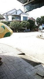 cho thuê mặt bằng bên hông buôn bán sập trái cây rau củ quả