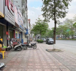 cực hiếm có 1 không 2. nhà 5 tầng mặt phố thạch bàn. giảm 700tr còn 15,3 tỷ.