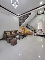 nhà 2 tầng mới đẹp - mặt phố hải châu - vali ở ngay đón tết - trần tấn mới - 3 bước qua công viên