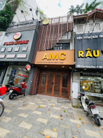 rẻ nhất thị trường! cần bán nhà mt nguyễn văn cừ, quận 1 (5.5 x 25m 4 tầng, hđt 90tr/th), giá 40 tỷ