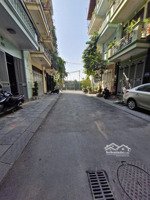 bán nhà phân lô vỉa hè kim giang 2 ô tô tránh sát kđt đại kim dt rộng