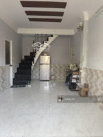 nhà lô góc 2 tầng huỳnh ngọc huệ có dòng tiền