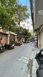 bán nhà thái thịnh, đống đa.dt 72 7t mặt tiền 4m . giá 33 tỷ đống đa.lh :0383426696