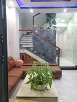 bán nhà 4 tàng 1 tum kiet ô tô chà bá ...
kv thọ quang sơn trà .... giá 5ty 8