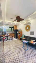 mặt tiền ngô gia tự quận 10 ô tô tránh | 7 tầng | thang máy | dòng tiền kinh do