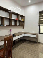 cho thuê nhà ngõ 131 nguyễn thị định 58m x5t thang máy