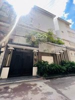 cần bán biệt thự siêu đẹp 2 mặt tiền trường sa 10x17m hầm 4 lầu, chỉ 44 tỷ