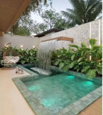 cực hiếm! nhà đẹp có hồ bơi - 2 phút đi bộ ra biển mỹ khê - nội thất luxury