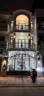 bán nhà mới xấy 3 tầng tháng máy kđt hà quang 2 giá tốt chỉ 11.9 tỷ